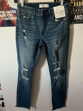 Abercrombie & Fitch Distressed Dark Blue Skinny Jeans